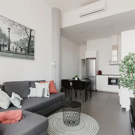 Quiet Terrace In Triana Close To The River Seville Exterior photo